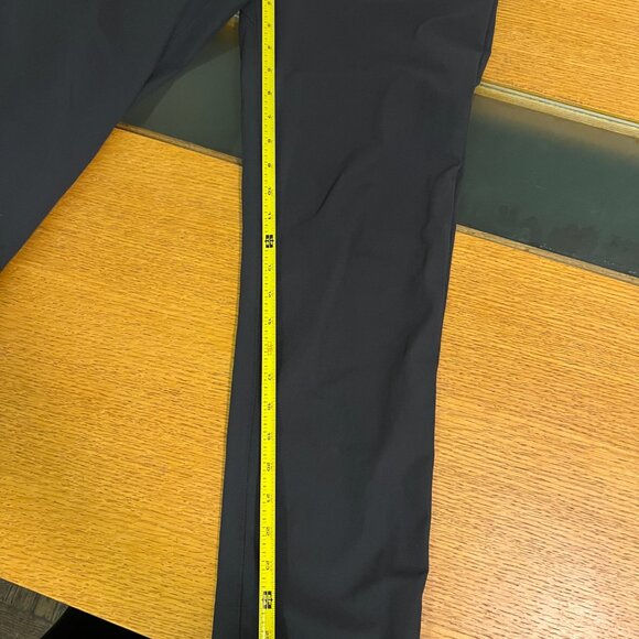 Theory Half-Jogger Pants - Picture 8 of 8